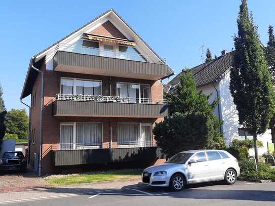 Schicke 2 Zi. - Wohnung mit 2 Balkonen, ruhig gelegen !