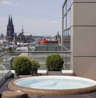 Das Beste was Köln zu bieten hat: Luxuriöses Penthouse in einem der Kölner Wahrzeichen