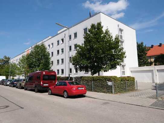 Ab sofort verfügbar! Duplex-Stellplatz in Milbertshofen nähe BMW-Werk