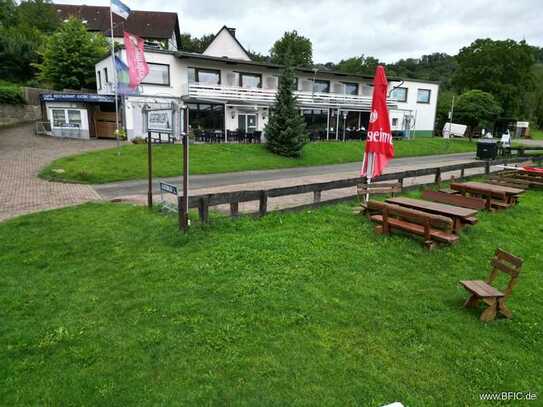 Gastro, Biergarten, Zimmervermietung auf Campingplatz, direkt an der Weser, mit Betreiberwohnung