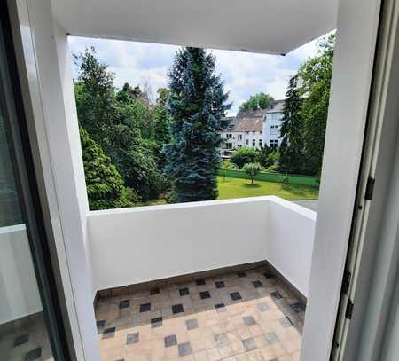 Dellviertel, 2 Zi. renoviert, neues Bad, Balkon mit schönem Blick in großen Garten