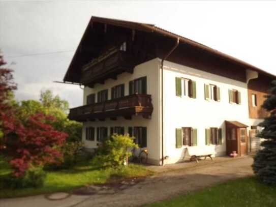 Geschmackvolle 4-Zimmer-Wohnung mit Balkon in Großhartpenning