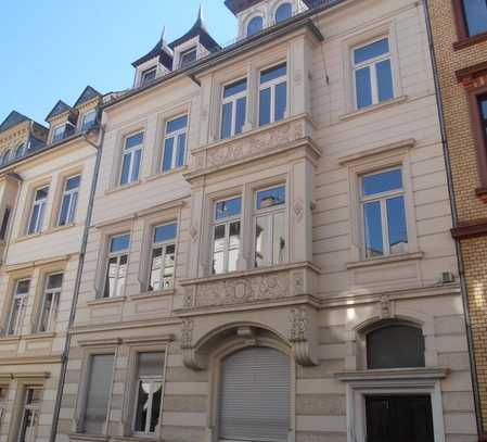 Repräsentative 3-Zimmer-Stilaltbauwohnung mit Balkon in der Kapellenstrasse - Provisionsfrei