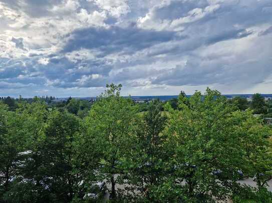 Schöne 4-Zimmer-Wohnung mit traumhafter Aussicht in Reutlingen