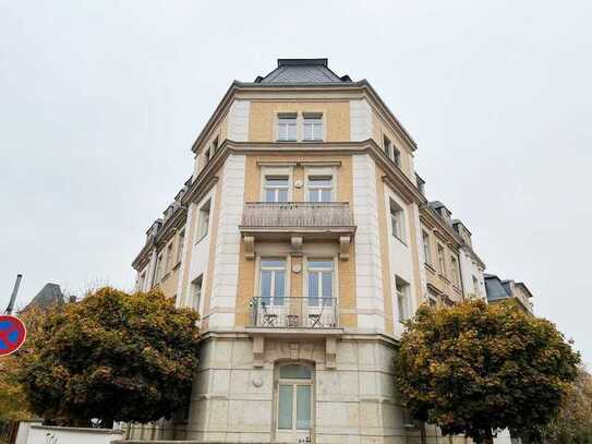 SCHICKE ERDGESCHOSS-WOHNUNG MIT BALKON