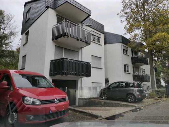 Gemütliche und helle 2-Zimmer Wohnung in Bretzenheim mit Balkon und Tiefgaragenstellplatz