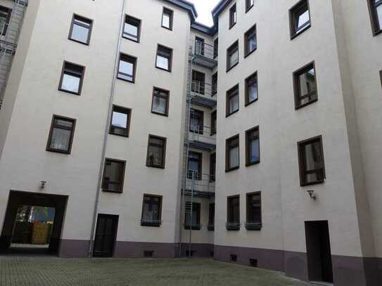 Stadtnahes Mehrfamilienhaus in Magdeburg - provisionsfrei und direkt vom Eigentümer.