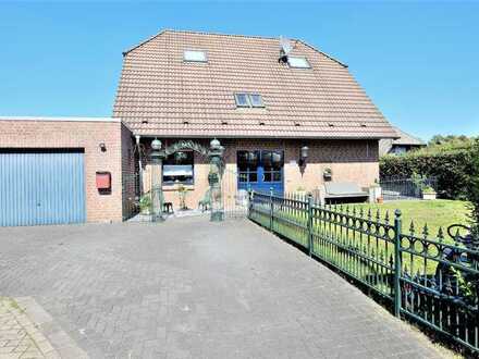 Einfamilienhaus mit 7 Schlafzimmer und Garage in ruhiger Umgebung