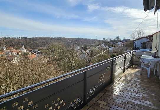 Einfamilienhaus mit Einliegerwohnung und Aussicht