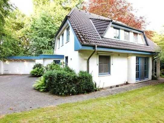 Architektenhaus in der Bremer Schweiz mit Doppelgarage, großem Baumbestand in Leuchtenburg