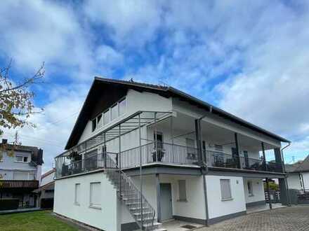 Sonnige 4 ZKB Wohnung mit großer Dachterrasse!