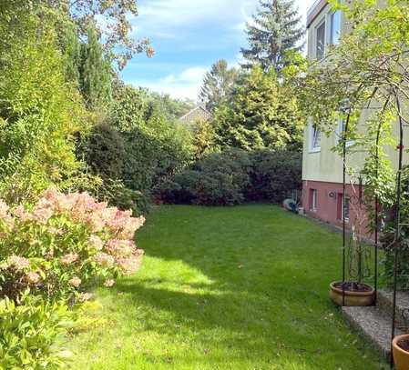 Doppelhaushälfte mit Garage in der Gartenstadt Berlin-Frohnau