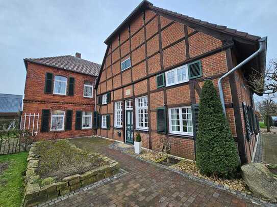 Charmantes freist. Einfamilienhaus (Fachwerkhaus) in Ennigerloh-Westkirchen