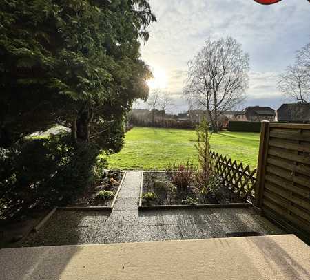 Sonnig und ruhig: Geräumige 2-Zimmer-Wohnung mit großer Terrasse