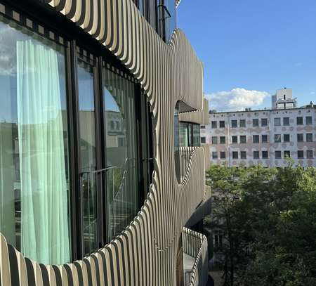 Luxuriöses Loft mit großem Balkon in Mitte