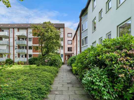 Bremen - Schwachhausen / Geräumige 4-Zimmer-Wohnung mit Balkon in familienfreundlicher Lage