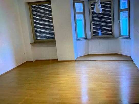 3 Zimmer Wohnung, EB Küche, Balkon