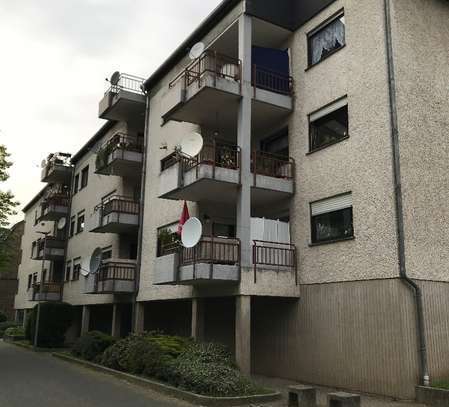 Schöne drei Zimmer Wohnung in Lahnstein (Nieder) mit Blick auf die Lahn