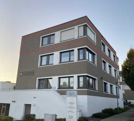 Neuwertige 4-Zimmer-Wohnung mit Balkon und EBK in Dornstadt