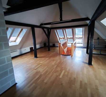 Stilvolle 4 Zimmer Maisonette Wohnung+Dachgalerie in Havelse Garbsen
