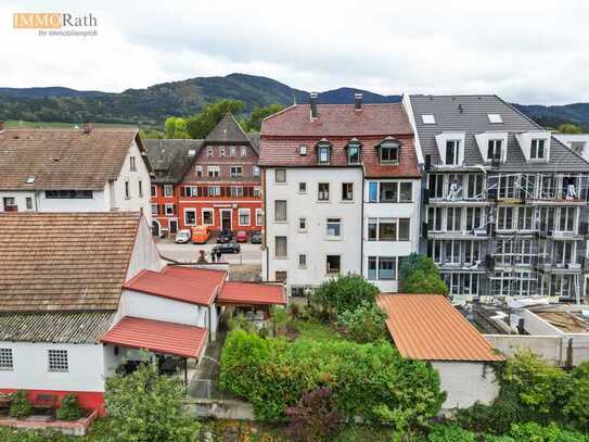 IMMORath.de - Exklusive Wohnung im Dachgeschoss inklusive Dachspitz auf 197 m² Fläche