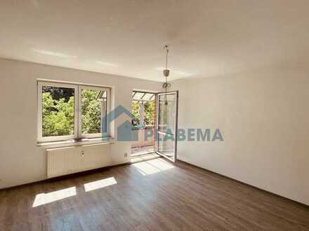 4- Zimmer- Wohnung Lindenbergviertel, guter Schnitt, Balkon, Stellplatz, Einbauküche möglich