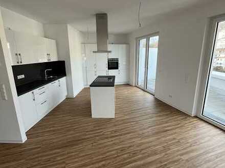 barrierefreie 3,5-Zimmer-Wohnung im 4.OG, Bad mit Wanne + Dusche, EBK, Kochinsel, Terrasse West