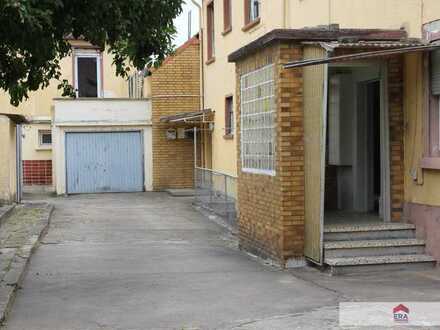 VERKAUFT!!! Renovierungsbedürftiges Mehrfamilienhaus mit vielfalt von Möglichkeiten - zu verkaufen.