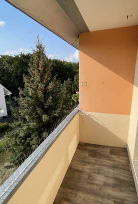 2 Zimmer-Wohnung mit EBK, Balkon und Stellplatz