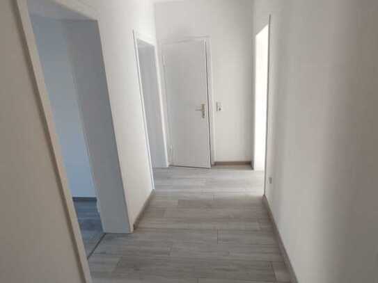 reserviert!!! Renovierte 2,5 Zi. Wohnung in Duisburg