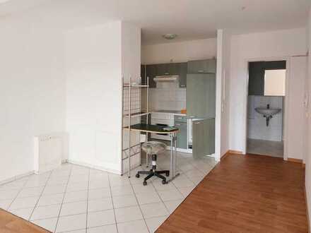 Eure schnuckelige 1-Zimmer-Wohnung mit Einbauküche wartet!