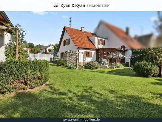 Heimelige Doppelhaushäfte mit wunderschönem Grundstück in Holzheim