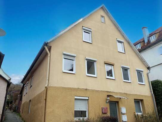 Freistehendes Wohnhaus mit Potential