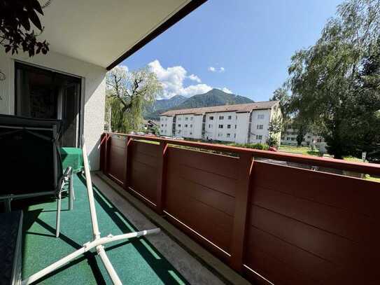 Ruhige 3-Zi.-Hochparterre-ETW mit Süd-Loggia-Bergblick-Balkon