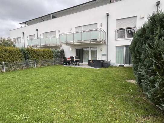 Stilvolle 2-Zimmer-Erdgeschosswohnung mit 100qm Garten und Einbauküche in Ingolstadt