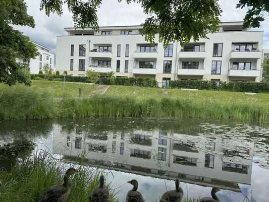 Moderne Penthouse-ETW Nähe der Sechs-Seen-Platte