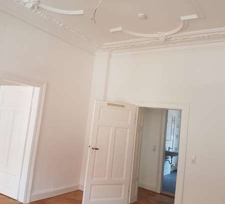 Moderne 2-Zimmer-Jugendstil-Wohnung in City-Lage