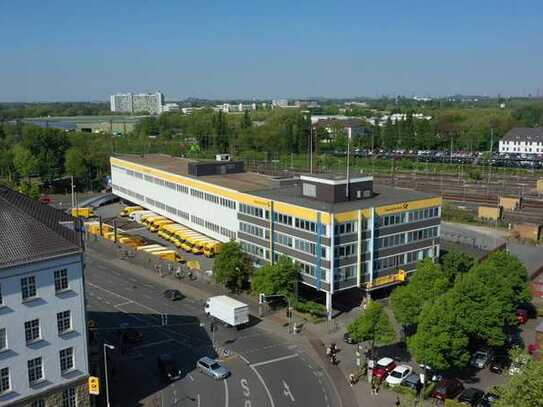 Lagerhalle zu vermieten.