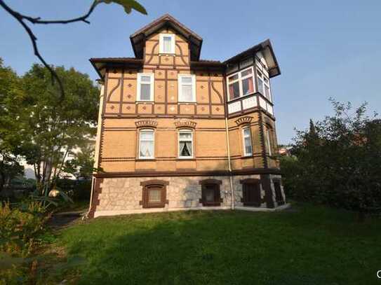 Helle Dachgeschosswohnung in gemütlicher Jugendstilvilla