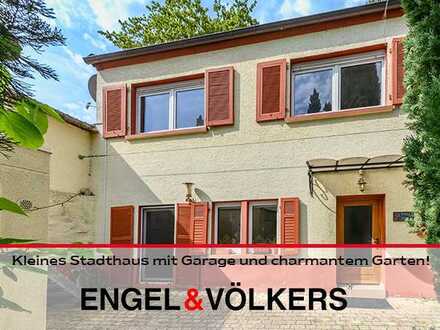 Kleines Stadthaus mit Garage und charmantem Garten!