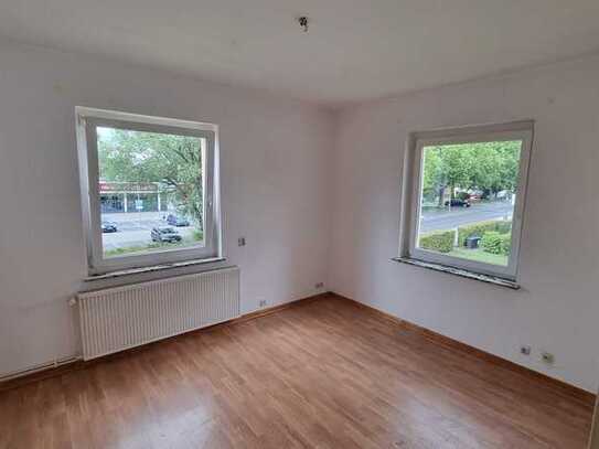 Helle 3-Zimmer-Wohnung mit großer Süd-Terrasse im 1. OG