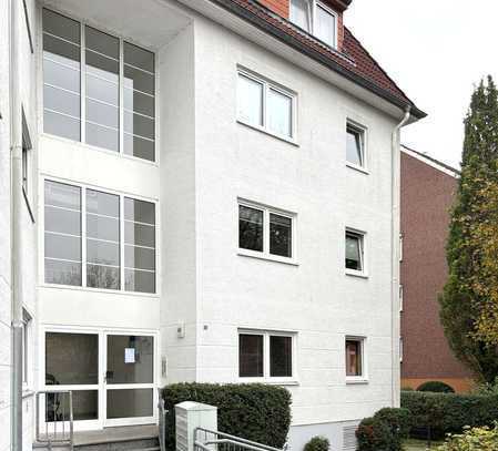 Schöne 2-Zimmer-Wohnung mit Balkon, Einbauküche und Stellplatz in Woltmershausen