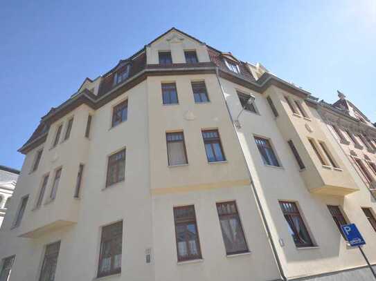 Großzügige 4-Zimmer mit Balkon, Tageslicht Badezimmer und optionalen Tiefgaragen Stellplatz