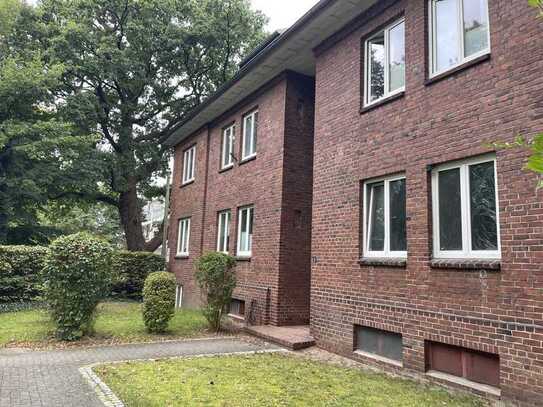 Großzügig, außergewöhnlich und komplett saniert; 7-Zimmer-Maisonette-Wohnung zu vermieten!