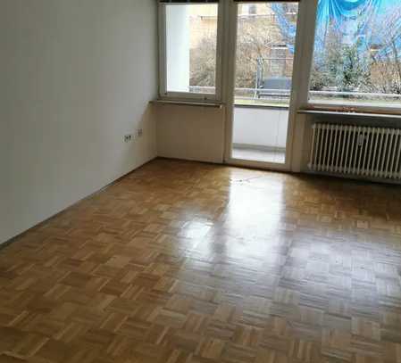 Voll möblierte 2 Zimmer EG Wohnung ideal für Senioren und Singles