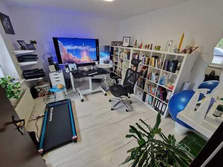 Ansprechende 6-Zimmer-Doppelhaushälfte mit Terrasse, Keller in Lübeck Rangenberg