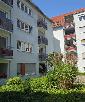 Esslingen, 2-Zi-Seniorenwohnung mit Balkon