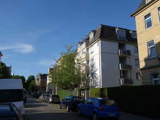 Ruhige, helle 2-Raum-Wohnung mit Blick nach Osten