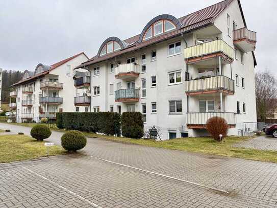 lichtdurchflutete Eigentumswohnung mit Balkon im Luftkurort Friedrichroda zu verkaufen