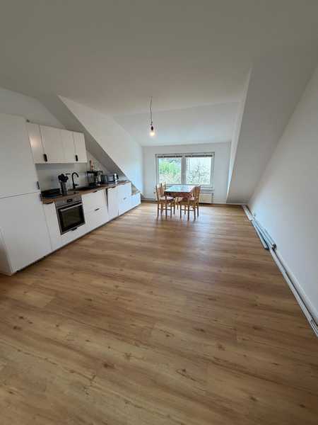 Helle 3-Zimmer Wohnung mit gehobener Ausstattung in Berlin-Französisch Buchholz